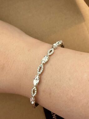 Givenchy Crystal Link Bracelet - Silver Clear